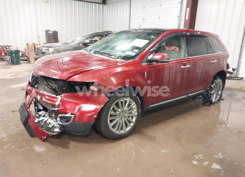 Photo 2 of 2013 Lincoln Mkx (VIN 2LMDJ8JK5DBL36745)