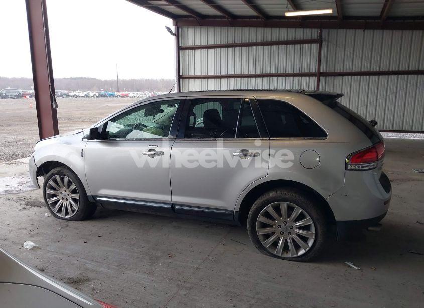 Photo 14 of 2013 Lincoln Mkx (VIN 2LMDJ8JK6DBL10154)