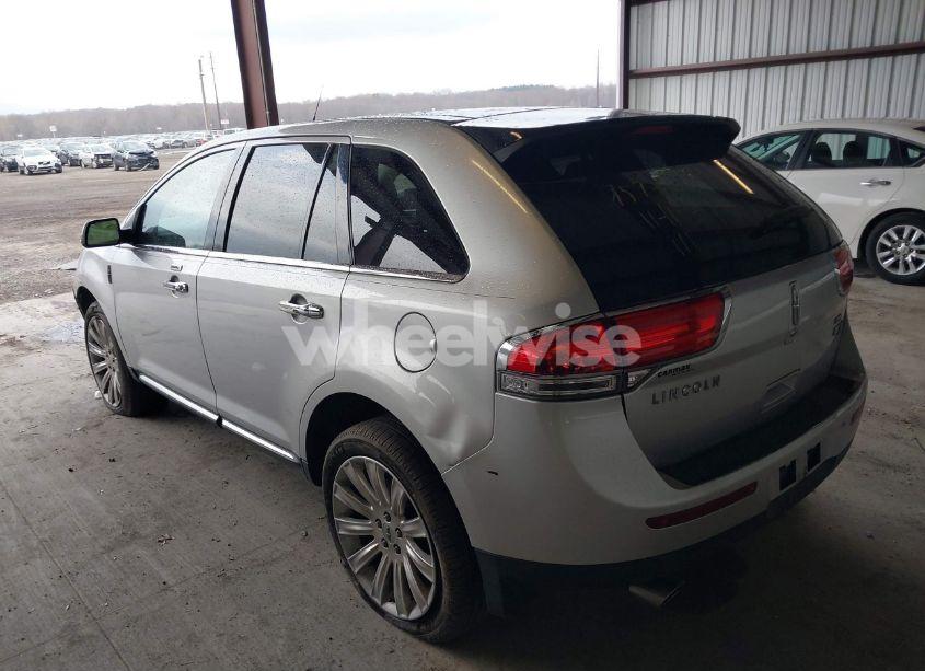 Photo 3 of 2013 Lincoln Mkx (VIN 2LMDJ8JK6DBL10154)