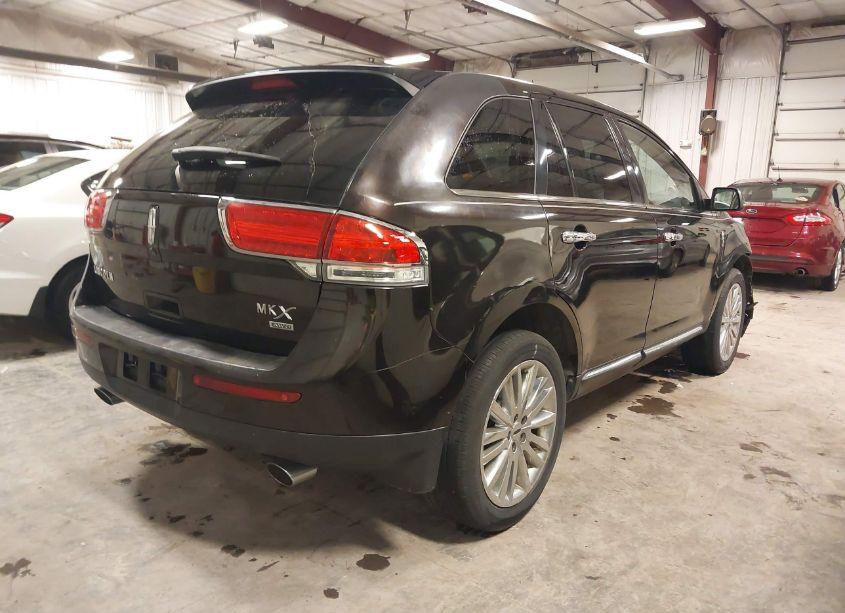 Photo 4 of 2013 Lincoln Mkx (VIN 2LMDJ8JK8DBL08857)