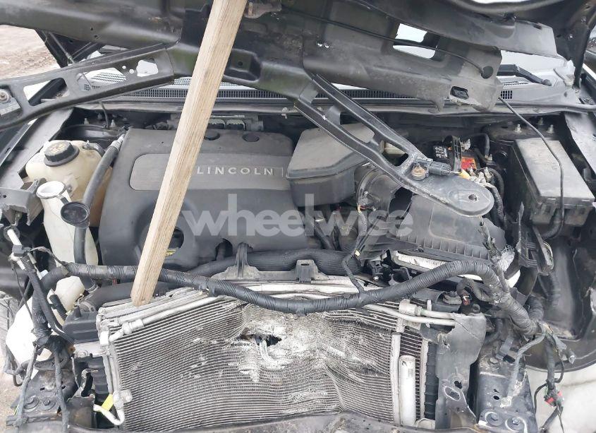 Photo 10 of 2013 Lincoln Mkx (VIN 2LMDJ8JK8DBL21124)