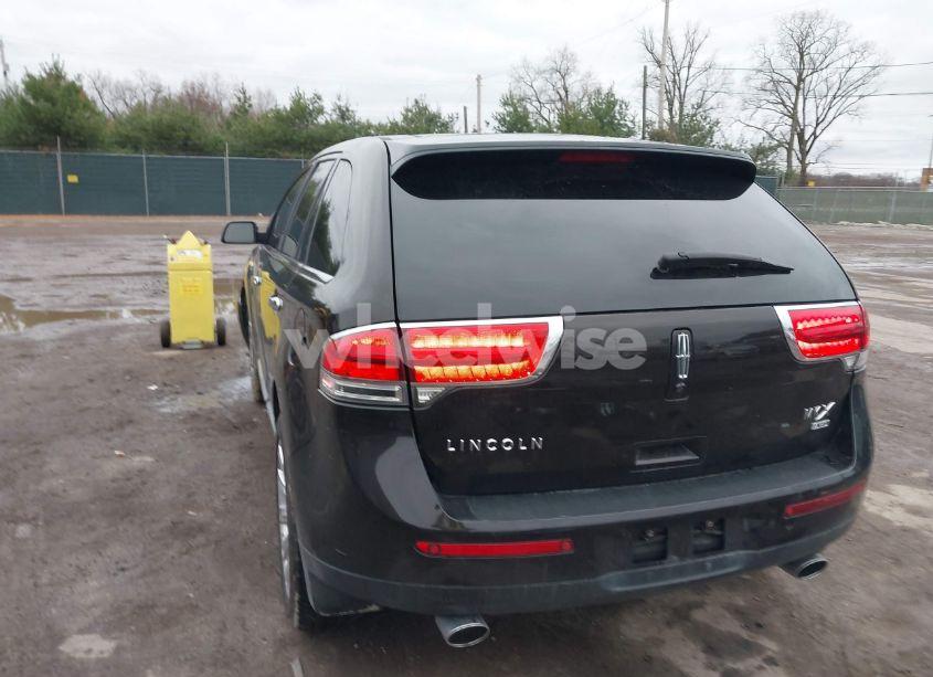 Photo 3 of 2013 Lincoln Mkx (VIN 2LMDJ8JK8DBL21124)