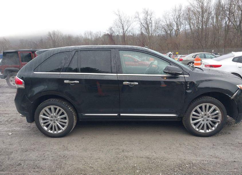 Photo 13 of 2013 Lincoln Mkx (VIN 2LMDJ8JK9DBL37848)