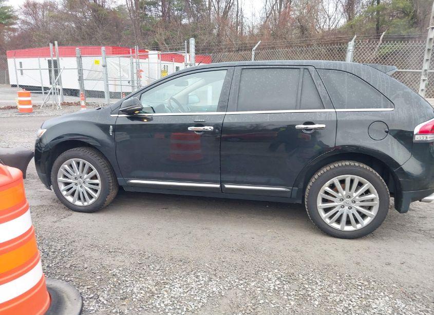 Photo 14 of 2013 Lincoln Mkx (VIN 2LMDJ8JK9DBL37848)