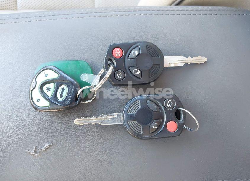 Photo 11 of 2008 Lincoln Mkx (VIN 2LMDU68C38BJ39704)