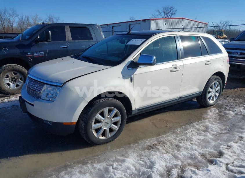 Photo 2 of 2008 Lincoln Mkx (VIN 2LMDU68C38BJ39704)