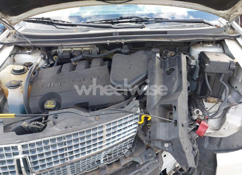 Photo 10 of 2008 Lincoln Mkx (VIN 2LMDU68C68BJ19723)