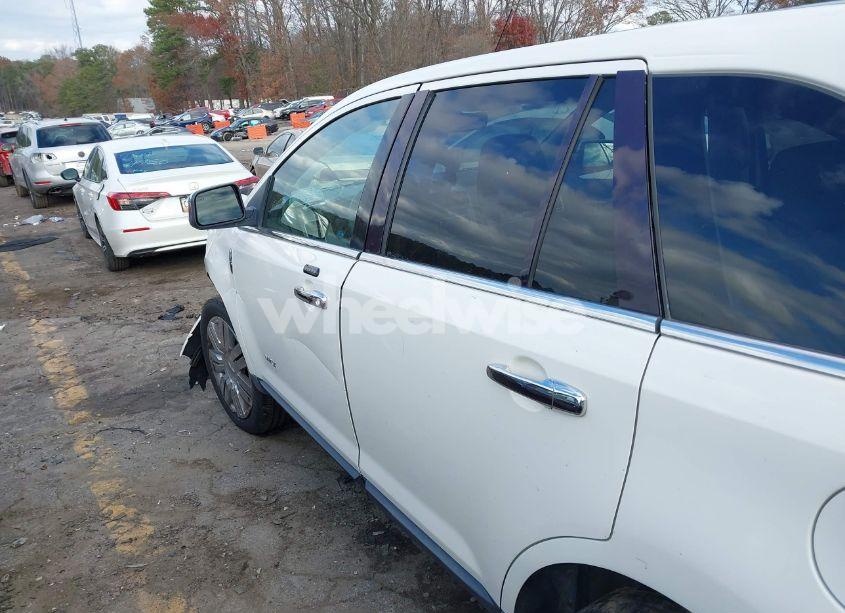 Photo 14 of 2008 Lincoln Mkx (VIN 2LMDU68C68BJ19723)