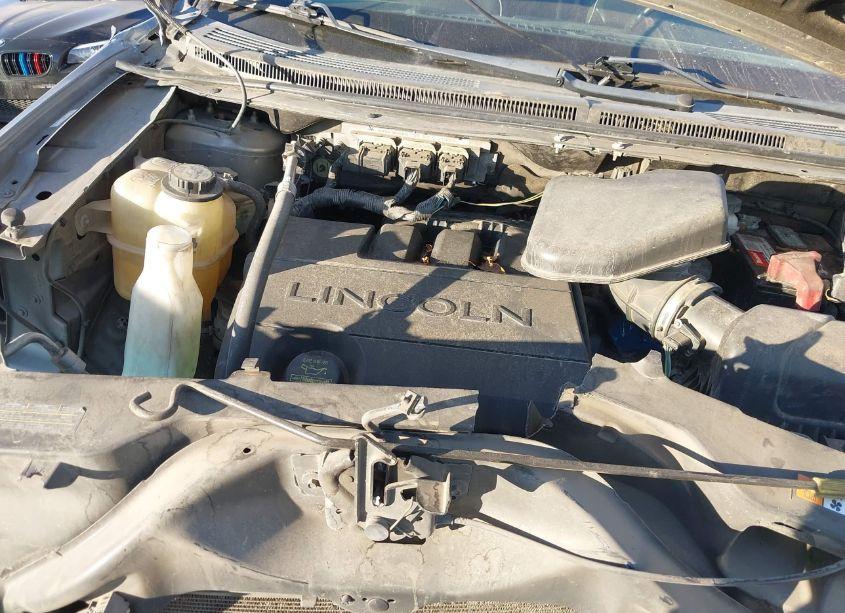 Photo 10 of 2008 Lincoln Mkx (VIN 2LMDU68C68BJ31676)