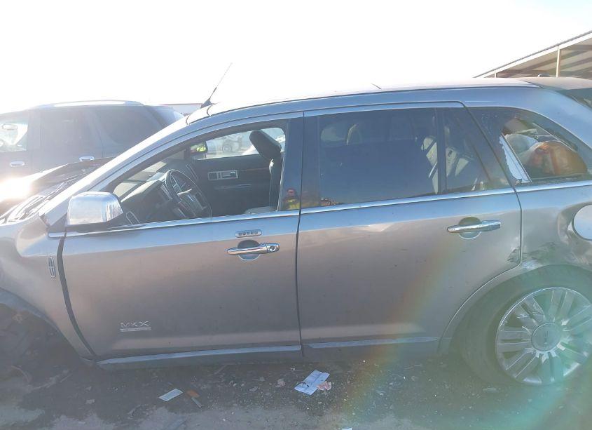 Photo 14 of 2008 Lincoln Mkx (VIN 2LMDU68C68BJ31676)