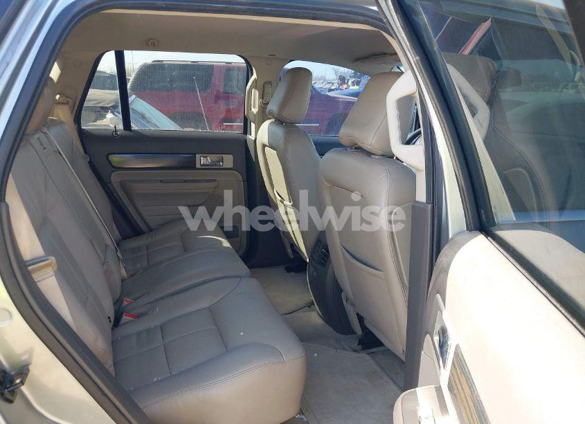 Photo 8 of 2007 Lincoln Mkx (VIN 2LMDU68C77BJ31104)