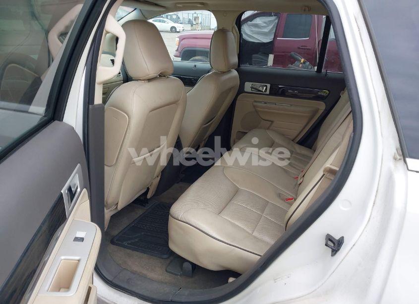 Photo 8 of 2009 Lincoln Mkx N/A (VIN 2LMDU68C79BJ04004)