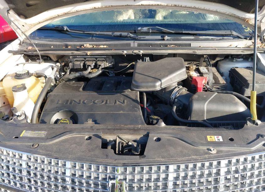 Photo 10 of 2008 Lincoln Mkx (VIN 2LMDU88C28BJ09654)