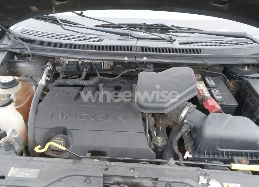 Photo 10 of 2008 Lincoln Mkx (VIN 2LMDU88C28BJ16698)