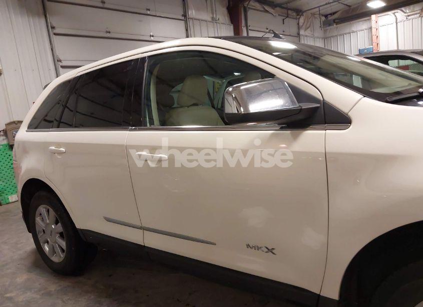 Photo 14 of 2007 Lincoln Mkx (VIN 2LMDU88C57BJ02373)