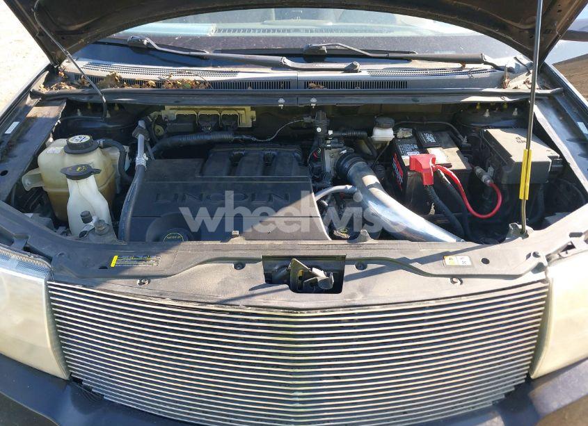 Photo 10 of 2007 Lincoln Mkx (VIN 2LMDU88CX7BJ20402)