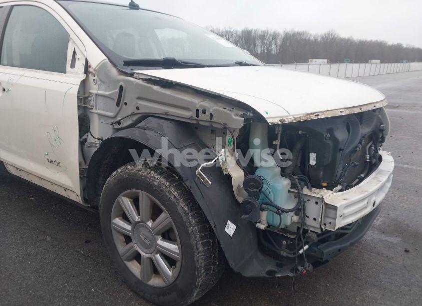 Photo 6 of 2008 Lincoln Mkx (VIN 2LMDU88CX8BJ26296)