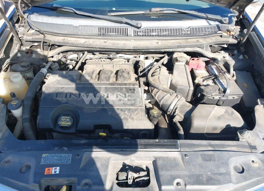 Photo 10 of 2010 Lincoln Mkt N/A (VIN 2LMHJ5AR9ABJ12211)