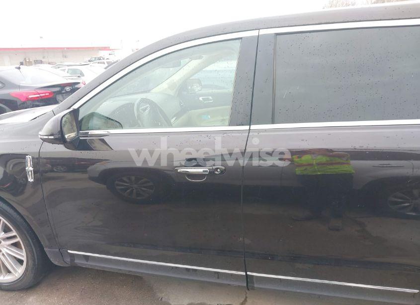 Photo 15 of 2014 Lincoln Mkt ECOBOOST (VIN 2LMHJ5AT1EBL52418)