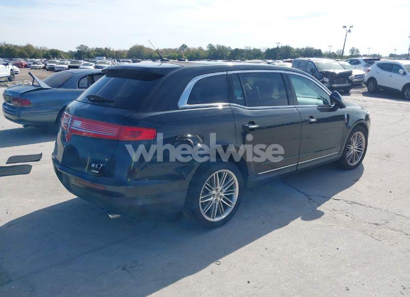 Photo 4 of 2014 Lincoln Mkt ECOBOOST (VIN 2LMHJ5AT1EBL58459)