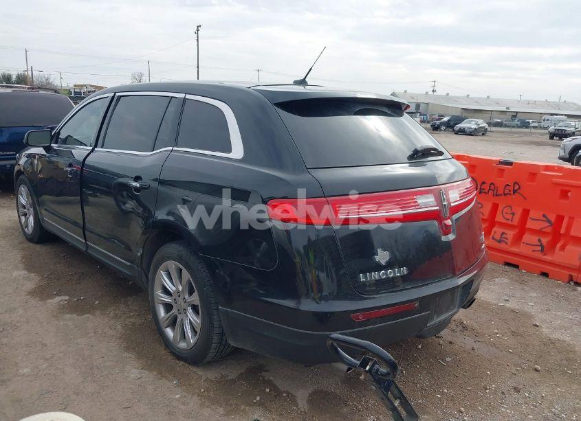 Photo 3 of 2015 Lincoln Mkt ECOBOOST (VIN 2LMHJ5AT1FBL01406)