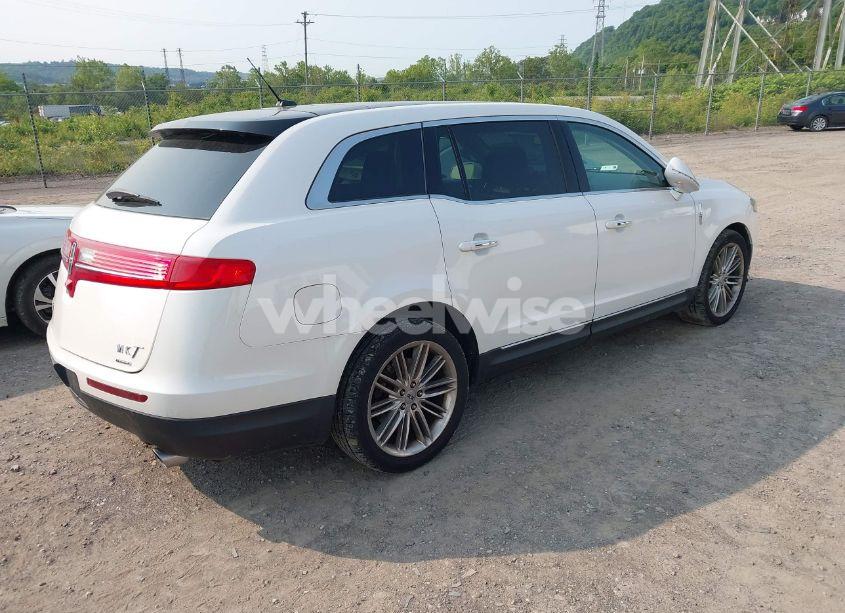 Photo 4 of 2013 Lincoln Mkt ECOBOOST (VIN 2LMHJ5AT2DBL55441)