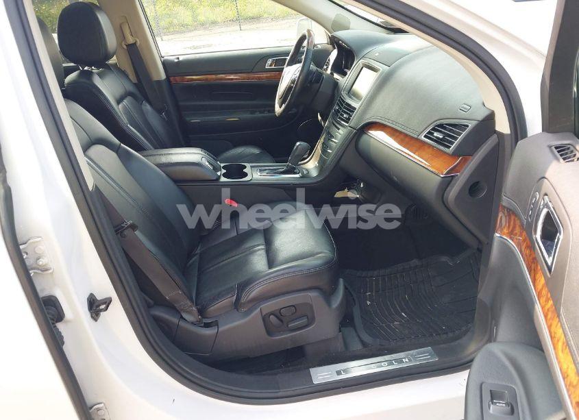 Photo 5 of 2013 Lincoln Mkt ECOBOOST (VIN 2LMHJ5AT2DBL55441)