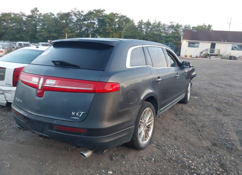 Photo 4 of 2014 Lincoln Mkt ECOBOOST (VIN 2LMHJ5AT2EBL50581)