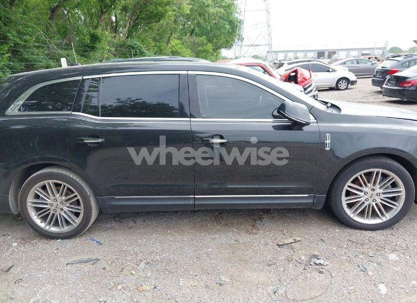 Photo 13 of 2014 Lincoln Mkt ECOBOOST (VIN 2LMHJ5AT4EBL54311)