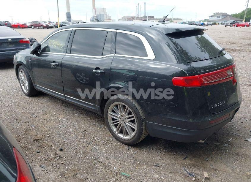 Photo 3 of 2014 Lincoln Mkt ECOBOOST (VIN 2LMHJ5AT4EBL54311)