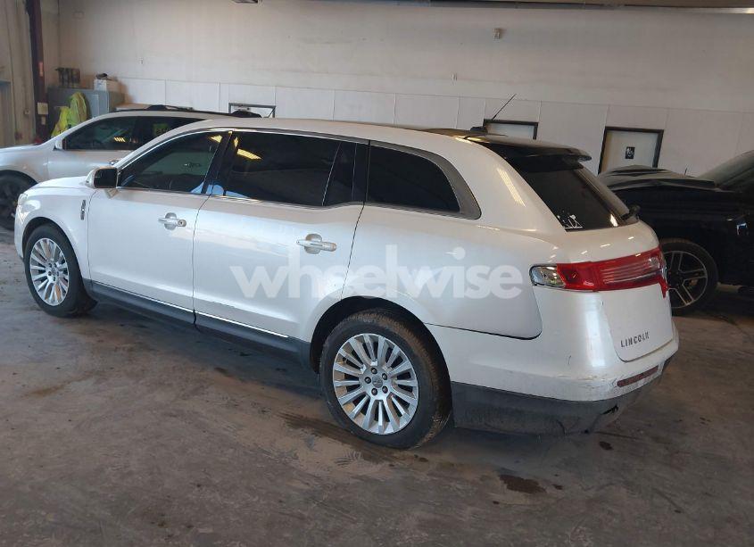 Photo 3 of 2012 Lincoln Mkt ECOBOOST (VIN 2LMHJ5AT6CBL52069)