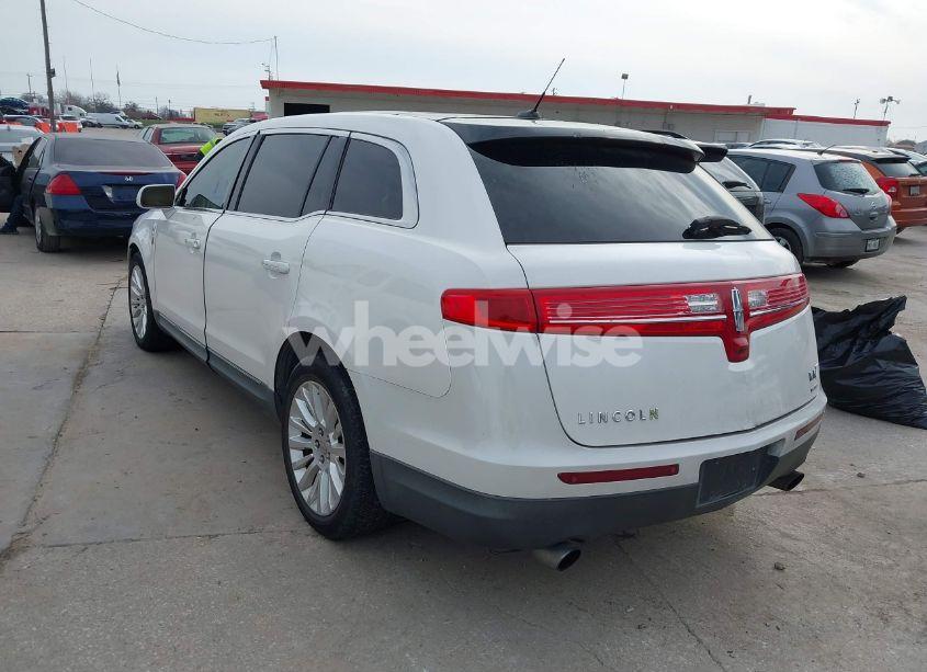 Photo 3 of 2012 Lincoln Mkt ECOBOOST (VIN 2LMHJ5AT8CBL51621)