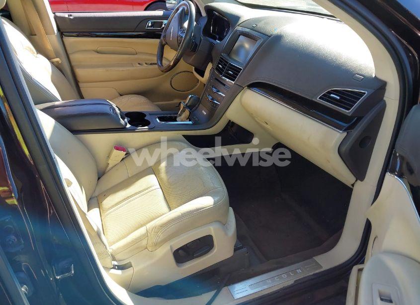 Photo 5 of 2013 Lincoln Mkt ECOBOOST (VIN 2LMHJ5AT8DBL50101)