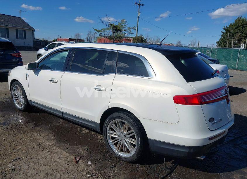 Photo 3 of 2013 Lincoln Mkt ECOBOOST (VIN 2LMHJ5AT8DBL55167)