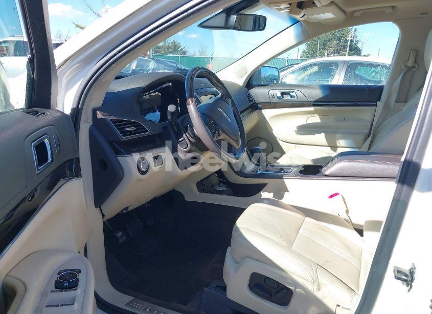 Photo 5 of 2013 Lincoln Mkt ECOBOOST (VIN 2LMHJ5AT8DBL55167)