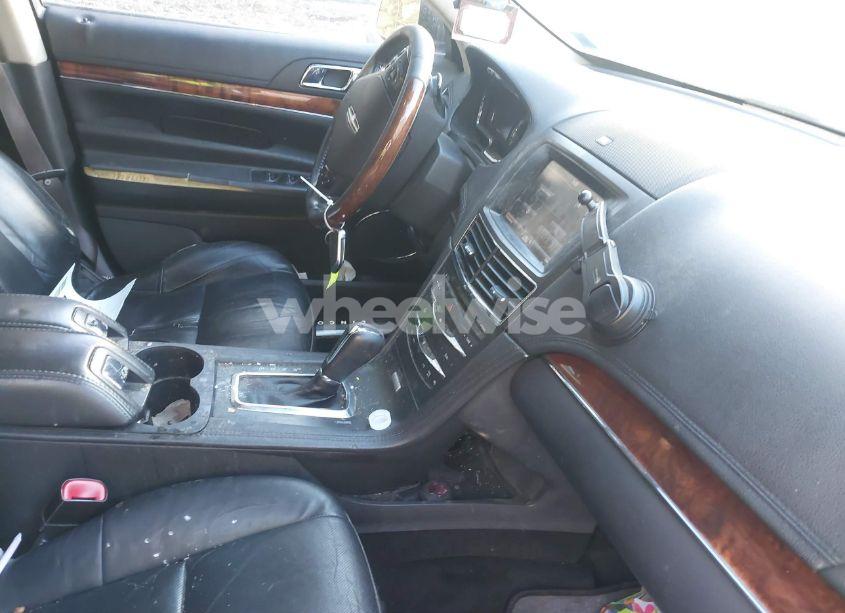 Photo 5 of 2013 Lincoln Mkt ECOBOOST (VIN 2LMHJ5AT9DBL52598)