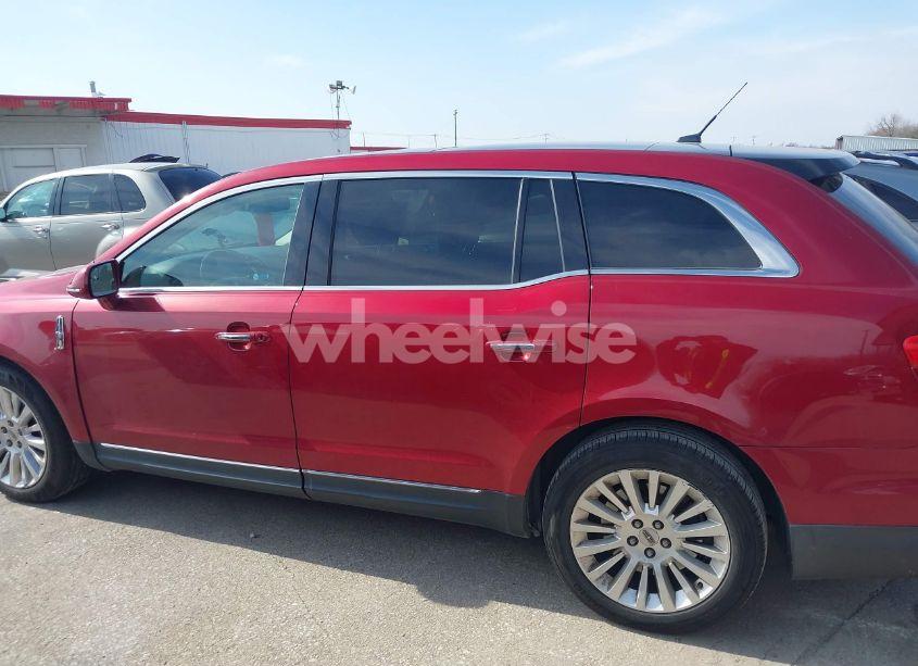 Photo 14 of 2014 Lincoln Mkt ECOBOOST (VIN 2LMHJ5AT9EBL55440)