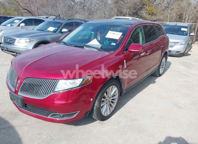 Photo 2 of 2014 Lincoln Mkt ECOBOOST (VIN 2LMHJ5AT9EBL55440)