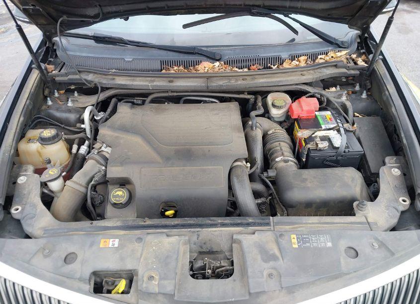 Photo 10 of 2016 Lincoln Mkt ECOBOOST (VIN 2LMHJ5AT9GBL02305)