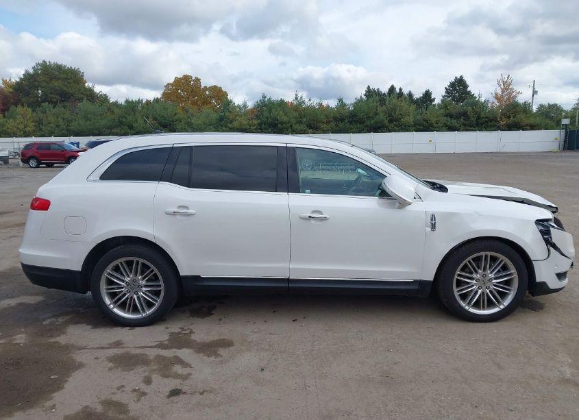Photo 13 of 2013 Lincoln Mkt ECOBOOST (VIN 2LMHJ5ATXDBL53856)