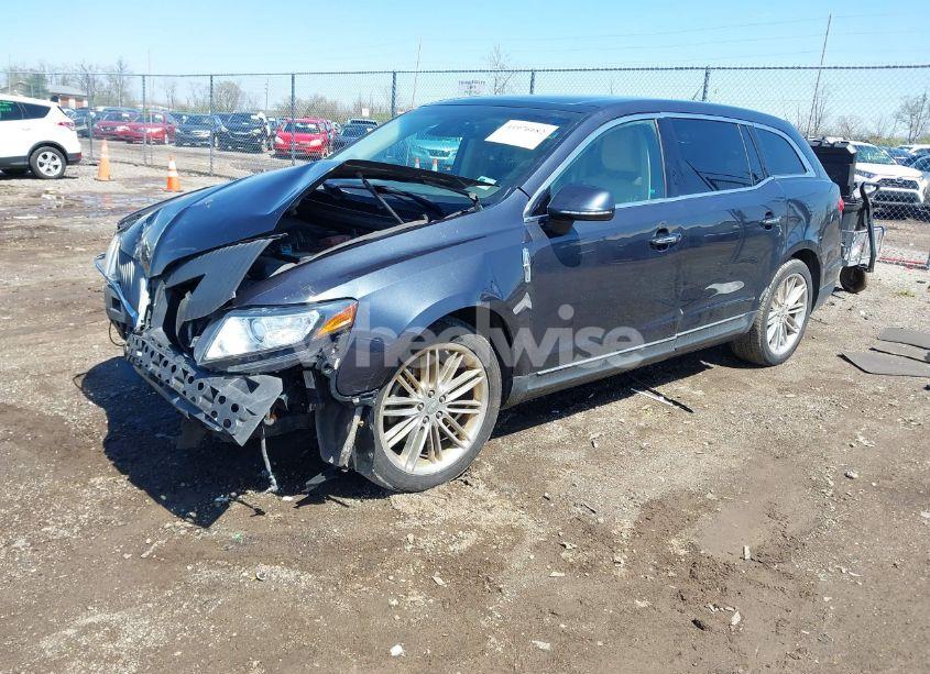 Photo 2 of 2014 Lincoln Mkt ECOBOOST (VIN 2LMHJ5ATXEBL57360)