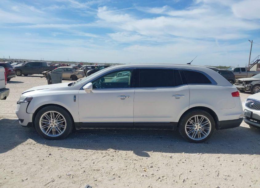 Photo 14 of 2015 Lincoln Mkt ECOBOOST (VIN 2LMHJ5ATXFBL03283)