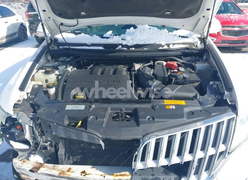 Photo 10 of 2010 Lincoln Mkt N/A (VIN 2LMHJ5FR8ABJ12659)