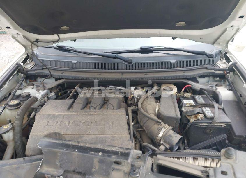 Photo 10 of 2012 Lincoln Mkt N/A (VIN 2LMHJ5FR8CBL53429)