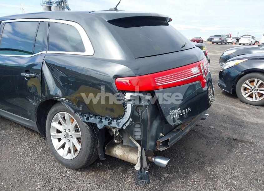 Photo 6 of 2013 Lincoln Mkt LIVERY (VIN 2LMHJ5NK0DBL59182)