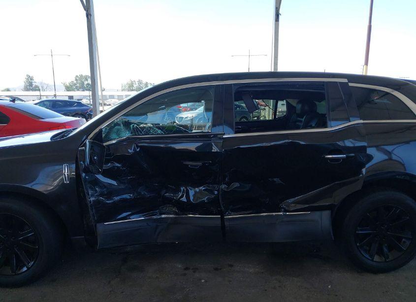 Photo 6 of 2013 Lincoln Mkt LIVERY (VIN 2LMHJ5NK6DBL53922)