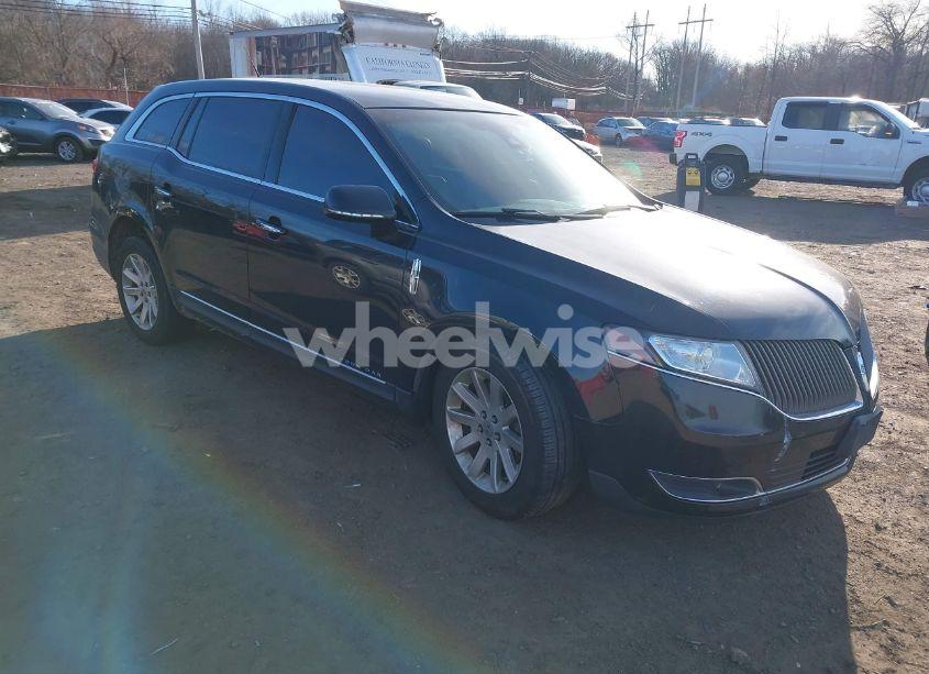 2015 Lincoln Mkt LIVERY (VIN 2LMHJ5NK8FBL01100) main photo