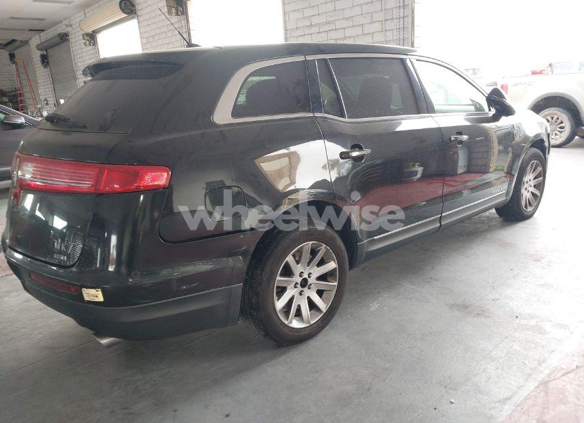 Photo 4 of 2013 Lincoln Mkt LIVERY (VIN 2LMHJ5NKXDBL57861)