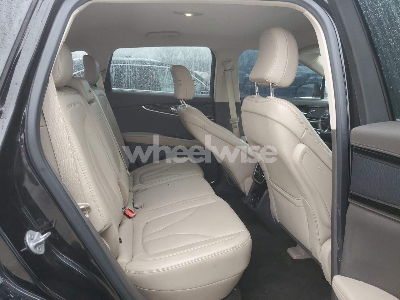 Photo 11 of 2022 LINCOLN NAUTILUS (VIN 2LMPJ6J91NBL13205)