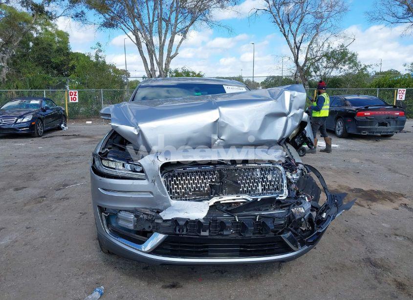 Photo 12 of 2020 Lincoln Nautilus STANDARD (VIN 2LMPJ6J95LBL25595)